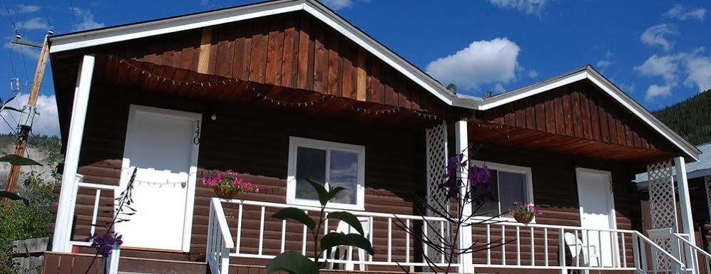 Triple J Hotel Dawson City Εξωτερικό φωτογραφία
