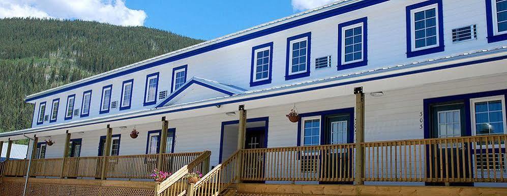 Triple J Hotel Dawson City Εξωτερικό φωτογραφία