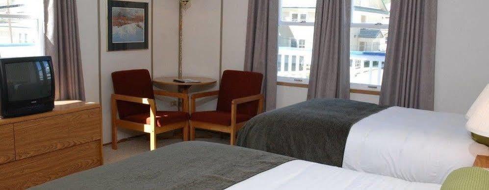 Triple J Hotel Dawson City Εξωτερικό φωτογραφία