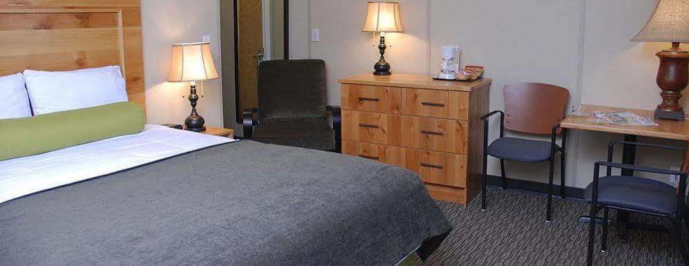 Triple J Hotel Dawson City Εξωτερικό φωτογραφία