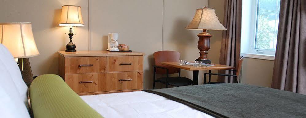 Triple J Hotel Dawson City Εξωτερικό φωτογραφία